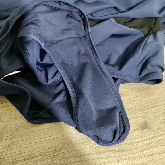 Old Navy Secret Slim Swim Dress Plus Size 3X Navy Blue Underwire Cups - Picture 7 of 8